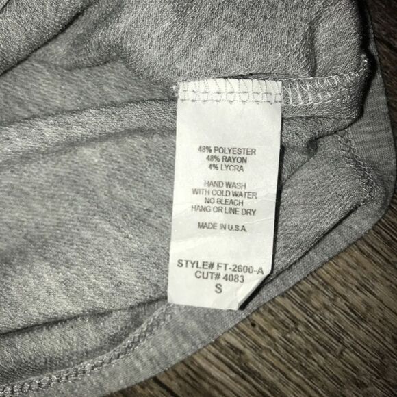 Freeloader Women’s Shirt: Small - Picture 2 of 3